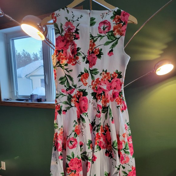 Floral boatneck swing dress - Picture 3 of 4